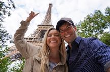 Semi-Private Paris: Louvre Entry + Guided Montmartre & City Walks