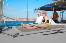 Santorini Catamaran Cruise with Greek Meal, Open-Bar and Sunset