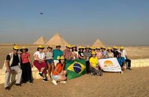 Full Day Private Tour of Giza Pyramids and Egyptian Museum