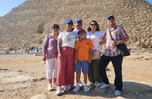Full Day Private Tour of Giza Pyramids and Egyptian Museum