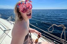 Sailing towards the Devil's Saddle