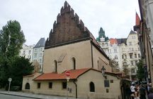 Private Tour of the Jewish Museum with Synagogues and Cemetery