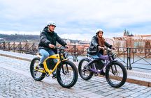 E-BIKE TOUR: 10 Must-See Landmarks & Viewpoints in Prague 1-8per.