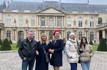 Paris Medieval Heart: Walking Tour in Ancient Marais