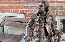 Small Group Walking Tour in Old Town Alexandria and Carlyle House