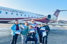 Kathmandu: Everest Flight by Plane or Helicopter Landing Tour