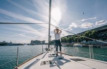 Barcelona: Sailing Tour with Tapas, Drinks, Swim & Sunset Option