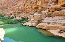 Full Day Group Tour to Wadi Shab Bimmah Sinkhole and Fins Beach