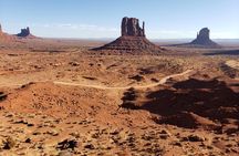 Backcountry Monument Valley Tour
