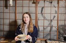 Private Wheel Pottery Experience with One Drink