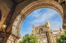 Seville Cathedral and Giralda Tour with Official Guide