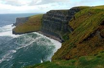 Cliffs of Moher and Wild Atlantic Way Private Tour: From Dublin