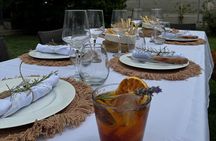 Traditional lunch with pairing, private cooking class and show