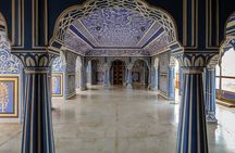 Full-Day Jaipur City Tour with Amber Fort and City Palace