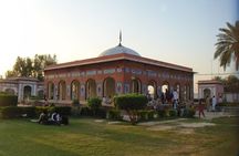 Heer Ranjha Tomb & Jhang City Pvt Guided & All-Incl. 1-day Tour