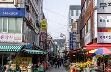 Busan: Jagalchi Market & Gamcheon Village Walking Tour With Guide