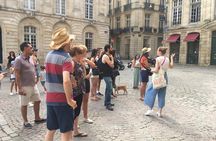 Highlights of Bordeaux Walking Tour + Wine & Cheese Tasting