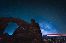Astro-Photo, Hiking and Stargazing Tour in Arches National Park