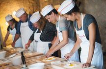 4 Hour Cooking Class in Tuscan Farmhouse near Siena