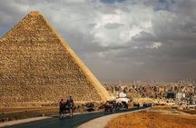 Half Day Tour in Pyramid of Giza With Lunch at 9 Pyramids Lounge