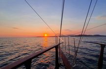 Queen Bee Sunset Cruise with Swim Stops and Dinner 