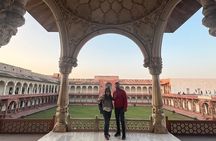 Agra : Sunrise Taj Mahal Skip-the-Line Tour with Optional Add-ons