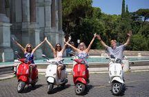 Vespa Scooter Tour in Rome with Professional Photographer