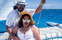 Cancun's Best: Catamaran to Isla Mujeres, Snorkeling & Drinks!