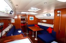 Luxury Sailing Cruise on Sydney Harbour with Lunch