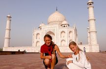 Private Day Trip to The Taj Mahal & Fatehpur Sikri from Jaipur
