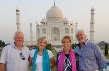 Private Day Trip to The Taj Mahal & Fatehpur Sikri from Jaipur