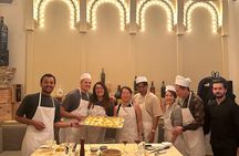 Florence: Pasta Cooking Class with Unlimited Wine