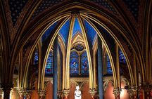 Sainte-Chapelle and Conciergerie Guided Tour with Ticket in Paris