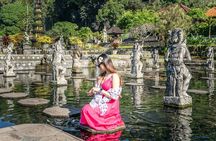 Bali Instagram: Gate of Heaven Temple with Tour Guide & Breakfast