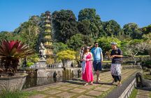 Bali Instagram: Gate of Heaven Temple with Tour Guide & Breakfast