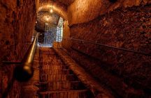 Rome: Candlelight Food & Wine Tasting in Ancient Roman Cellar