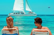 Deluxe Catamaran in Cozumel with Snorkeling Lunch and Drinks