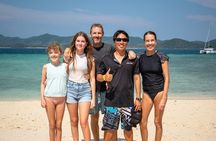 Phuket: Phi Phi and Bamboo Islands Day Trip with Buffet Lunch