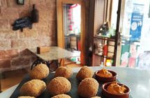 Spanish Wine and Tapas Tour in a Local Neighborhood in Barcelona 