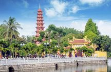 4-hour Motorbike Tour to City Sights & Train Street
