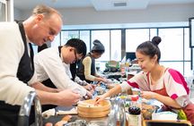 Kyoto: Enjoy Sushi & Market Tour! Best for Family & Couple!