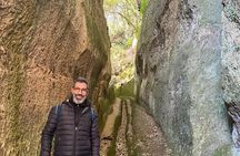 Pitigliano in the footstep of the Etruscan: Hike and wine tasting