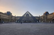 Sunrise Walking Tour: Paris Before the Crowds