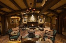 Small Group Luxury Hobbiton Tour incl. Lunch From Auckland