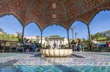 Marrakech: Ben Youssef Madrassa, Secret Garden and Medina Tour 