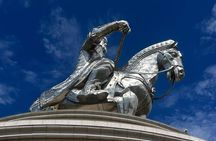 Private tour with Olivia: Chinggis Statue-Terelj-Aryabal temple