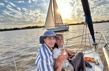 Sailing cruise with premium wine in Buenos Aires