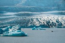 Glacier hike and Iceberg Boat Tour