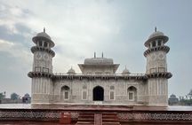 2-Day Agra and Delhi Tour Including Taj Mahal & Overnight in Agra