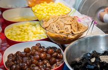 Chiang Mai: Evening Sightseeing and Food Tastings Guided Tour